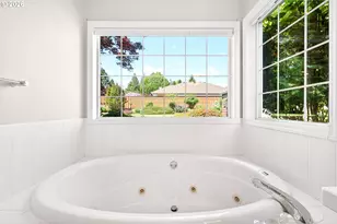 211 NW West Hills Dr, McMinnville, OR 97128 - Photo 29