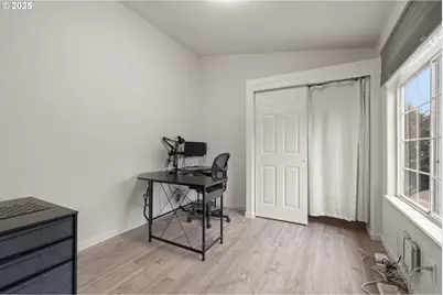 618 NE Faloma Rd, Portland, OR 97211 - Photo 21