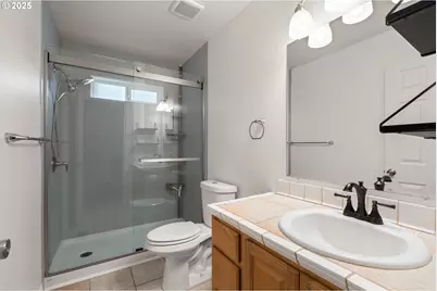 618 NE Faloma Rd, Portland, OR 97211 - Photo 19