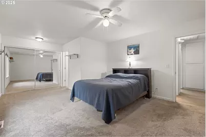 618 NE Faloma Rd, Portland, OR 97211 - Photo 13