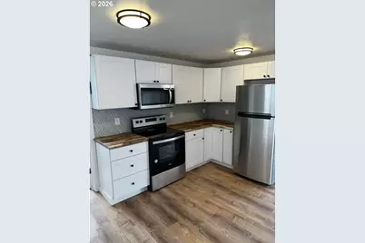 582 Winchester Ave, Reedsport, OR 97467 - Photo 29