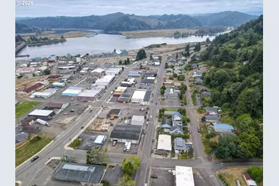 582 Winchester Ave, Reedsport, OR 97467 - Photo 9