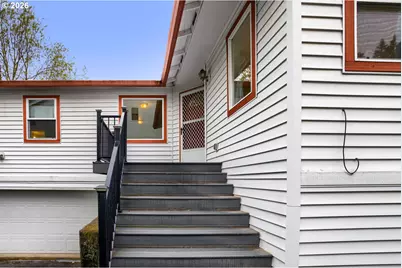 3237 SW Caraway Ct, Portland, OR 97219 - Photo 37