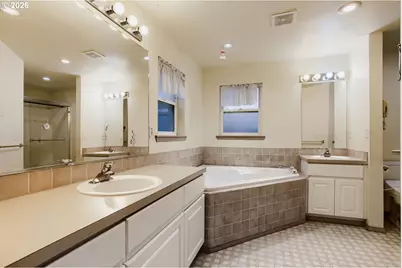 3237 SW Caraway Ct, Portland, OR 97219 - Photo 25