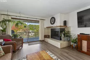 14850 NE Rose Pkwy, Portland, OR 97230 - Photo 5