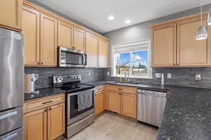 737 June Dr, Molalla, OR 97038 - Photo 9