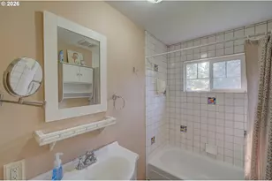 572 N Hemlock St, Cannon Beach, OR 97110 - Photo 19