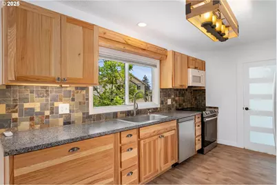 35706 NW 14th Ave, La Center, WA 98629 - Photo 13