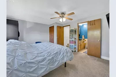 24046 NE Treehill Dr, Wood Village, OR 97060 - Photo 19