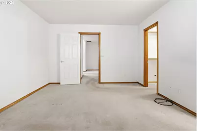 1422 SW 11th St, Troutdale, OR 97060 - Photo 21