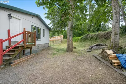 802 SW Spring St, Mill City, OR 97360 - Photo 25