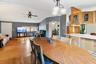 802 SW Spring St, Mill City, OR 97360 - Photo 5