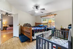 802 SW Spring St, Mill City, OR 97360 - Photo 9