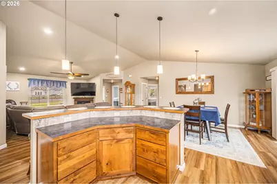 88669 Promise Pkwy, Veneta, OR 97487 - Photo 11