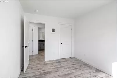 176 Allison Ave, Sutherlin, OR 97479 - Photo 21