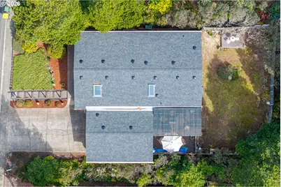 128 Evergreen Ln, Florence, OR 97439 - Photo 3