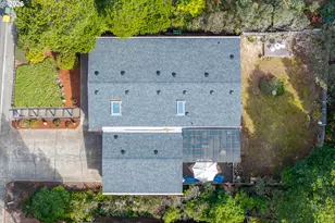 128 Evergreen Ln, Florence, OR 97439 - Photo 3