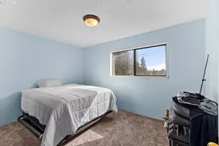 900 W 17th St, Coquille, OR 97423 - Photo 15