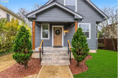 7319 N Polk Ave, Portland, OR 97203 - Photo 5