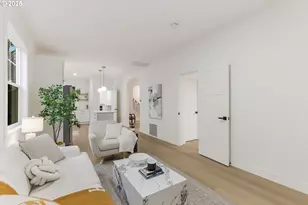 7319 N Polk Ave, Portland, OR 97203 - Photo 7