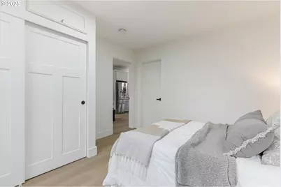 7319 N Polk Ave, Portland, OR 97203 - Photo 17