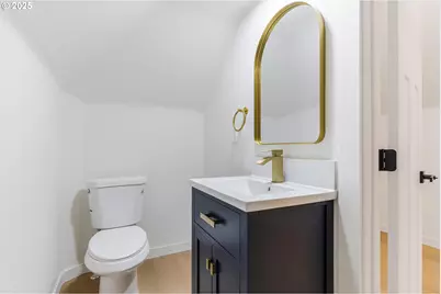 7319 N Polk Ave, Portland, OR 97203 - Photo 21