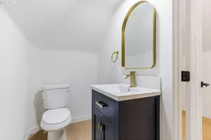 7319 N Polk Ave, Portland, OR 97203 - Photo 21