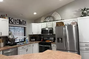 717 W Pheasant Ave, Hermiston, OR 97838 - Photo 5