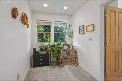 2060 Martha Ln, Hood River, OR 97031 - Photo 19