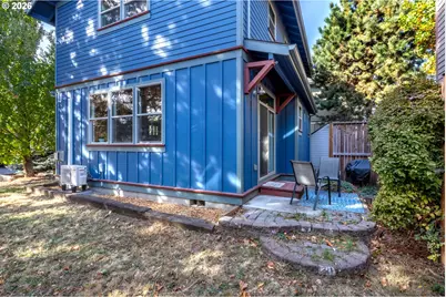 2060 Martha Ln, Hood River, OR 97031 - Photo 5