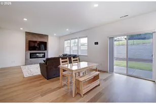 1119 W 15th St, La Center, WA 98629 - Photo 11