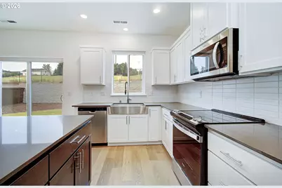 1119 W 15th St, La Center, WA 98629 - Photo 13