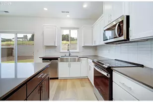 1119 W 15th St, La Center, WA 98629 - Photo 13