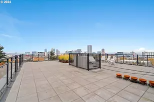 1205 SW Cardinell Dr, Portland, OR 97201 - Photo 31