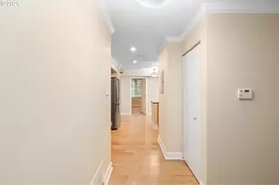 1205 SW Cardinell Dr, Portland, OR 97201 - Photo 37