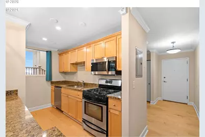 1205 SW Cardinell Dr #802, Portland, OR 97201 - Photo 9