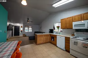 289 Dark Canyon Ave, Umatilla, OR 97882 - Photo 7