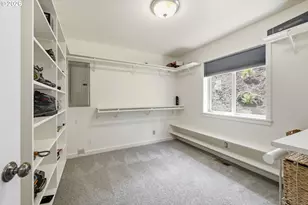 35885 Ellington Dr, Springfield, OR 97478 - Photo 17