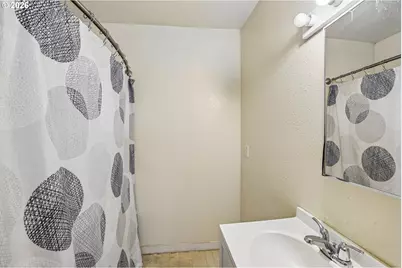 1760 C St, Salem, OR 97301 - Photo 15