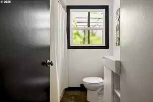 904 NE 67th Ave, Portland, OR 97213 - Photo 15