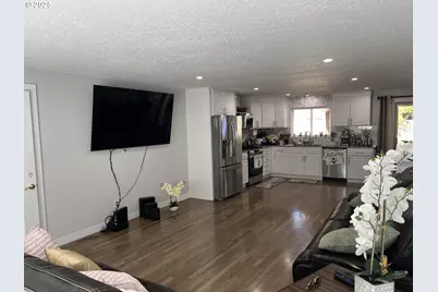 17519 SE Tibbetts St, Portland, OR 97236 - Photo 7