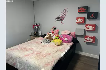 17519 SE Tibbetts St, Portland, OR 97236 - Photo 21