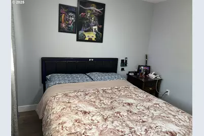 17519 SE Tibbetts St, Portland, OR 97236 - Photo 23