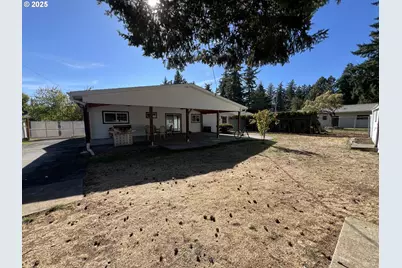 17519 SE Tibbetts St, Portland, OR 97236 - Photo 31