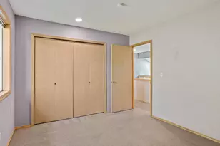 21389 NW Kenai Ct, Portland, OR 97229 - Photo 35
