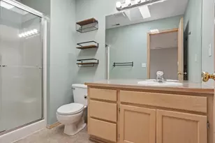 21389 NW Kenai Ct, Portland, OR 97229 - Photo 33