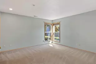 21389 NW Kenai Ct, Portland, OR 97229 - Photo 29