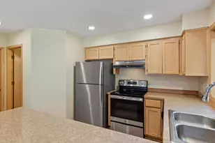 21389 NW Kenai Ct, Portland, OR 97229 - Photo 21