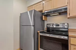 21389 NW Kenai Ct, Portland, OR 97229 - Photo 23