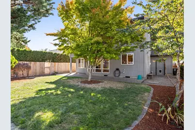 21389 NW Kenai Ct, Portland, OR 97229 - Photo 45
